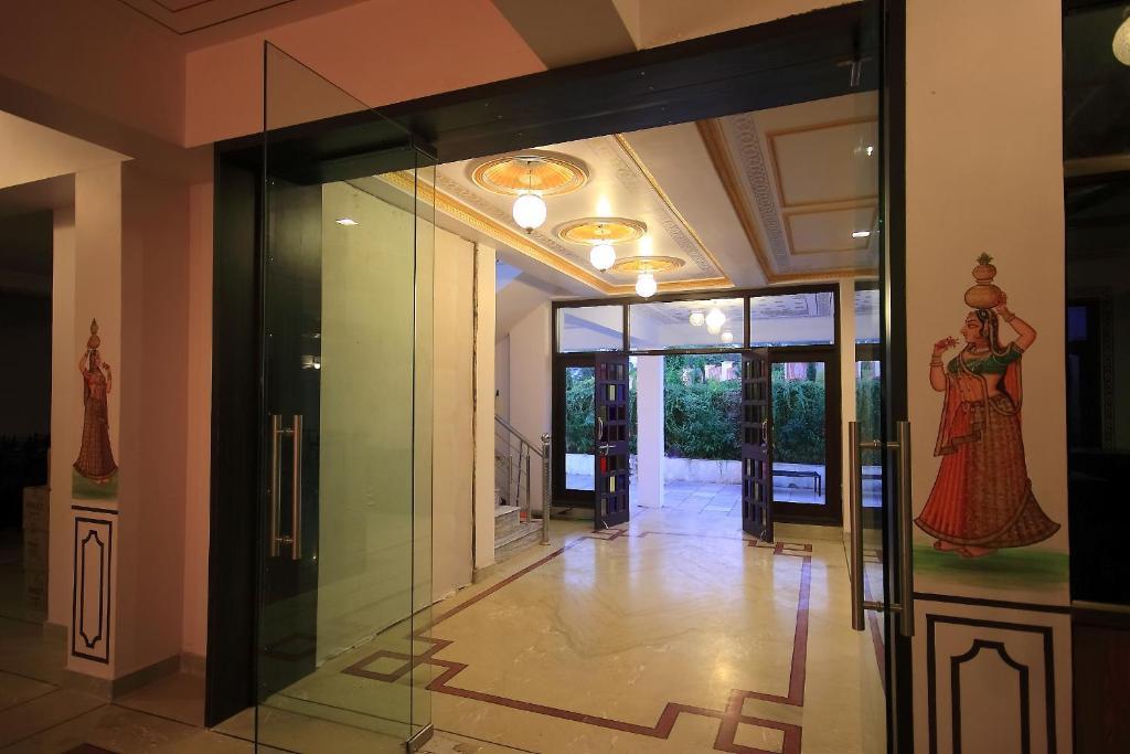 Hotel Devi Palace Udaipur Dış mekan fotoğraf